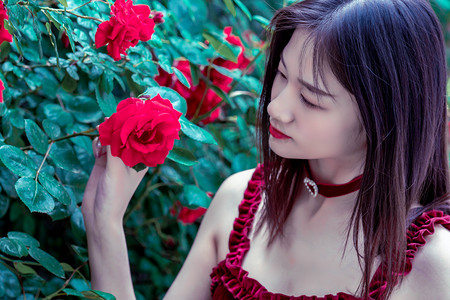 河南南阳：战高温 筑牢暑运铁路安全线